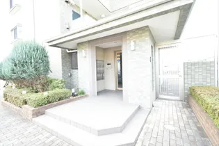 東京都調布市菊野台3【マンション】の外観