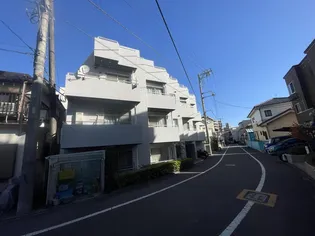 ベルハイム河辺の画像