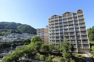 URグリーンヒルズ六甲【5階】の外観