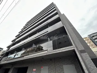 CREVISTA横浜関内の外観