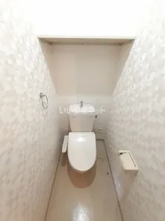 フォブールタウン成合E【2階】の内装