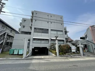 ウォールストリート【3階】の外観