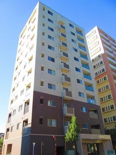 リバーサイド ガーデン【2階】の外観