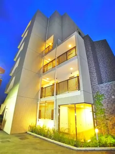 CREST MABASHIの画像