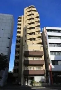 プレール・ドゥーク新宿御苑【2階】の外観