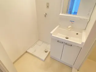 プティコルネ【4階】の内装