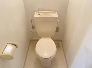 プティコルネ【4階】の内装