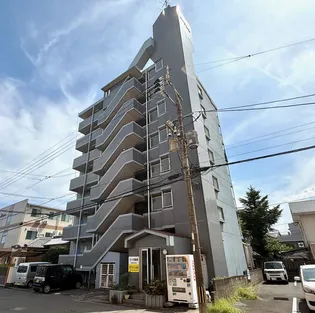 ヴィラ鶴崎【3階】の外観