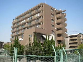 メゾンドール南千里【5階】の外観