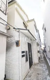 東京都新宿区西新宿5【アパート】の外観