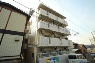 ジャルダン皆賀【4階】の外観