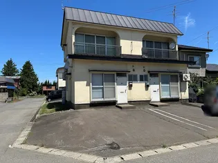 青森県弘前市大字城東5【一戸建】の外観