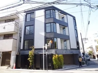 LEGALAND SENGOKU Cross (レガランド センゴク【2階】の外観