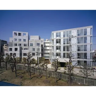 Treform【3階】の外観