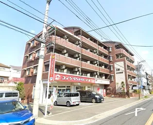 K.Mリシェス【4階】の外観