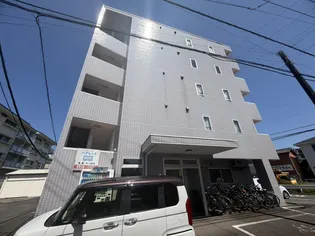 ベアレント【3階】の外観