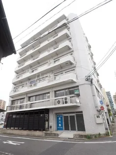 ファースト徳川【3階】の外観