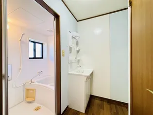 ネーブルうらやしき B棟【2階】の内装