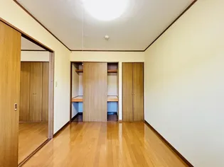 ネーブルうらやしき B棟【2階】の内装