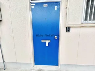 コーポ河中【1階】の玄関