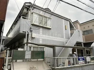 ユーズ・アーク2【1階】の外観