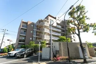 HIGASHIKOMATSUGAWA APARTMENTの画像