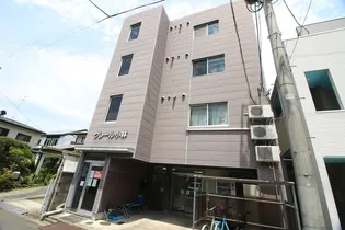 クレール小林の画像