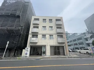 メゾンヤマムロの画像