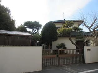 神奈川県茅ヶ崎市南湖4【一戸建】の外観