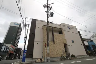 CRESTA【2階】の外観