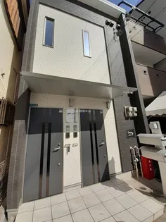 大阪府堺市堺区大浜北町2【アパート】の外観