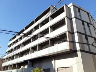 ザ・パークハビオ三軒茶屋【4階】の外観