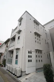 神奈川県横須賀市三春町1【アパート】の外観