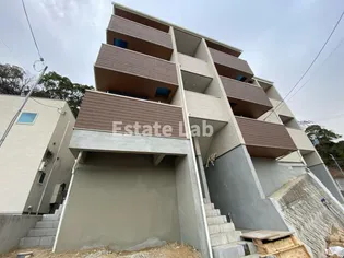 アリビア明神町B棟【1階】の外観