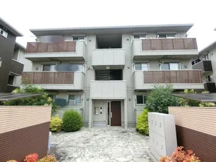 プルーニャ B棟【2階】の外観