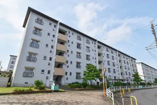 UR江南【3階】の外観