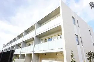 東京都世田谷区八幡山3【マンション】の外観