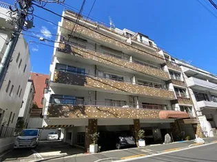 第15宮廷マンション【2階】の外観