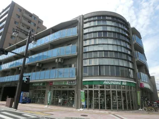 クリスタルビルの画像