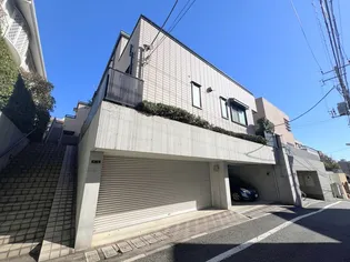 ドルフ諏訪山【2階】の外観
