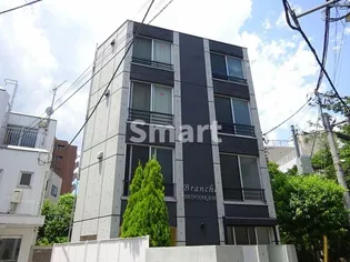 東京都中野区本町4【マンション】の外観
