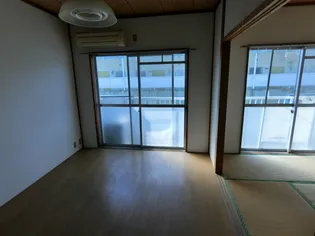 鈴木グリーンハイツ【3階】の内装
