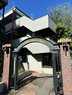 神奈川県秦野市鶴巻南1【マンション】の外観