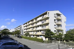 UR横尾【4階】の外観