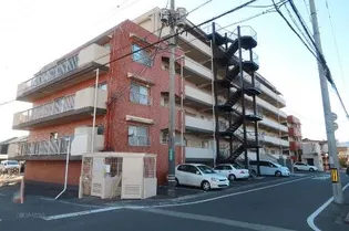 サンイーズマンション【3階】の外観