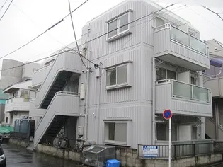 ホワイトハウスA【3階】の外観