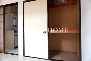 西太子堂パールハイツ【2階】の内装