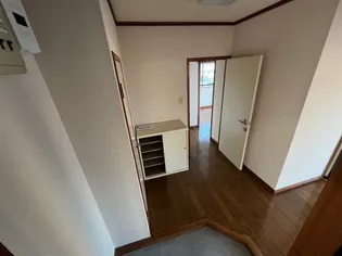 グランメゾン上中居【2階】の玄関