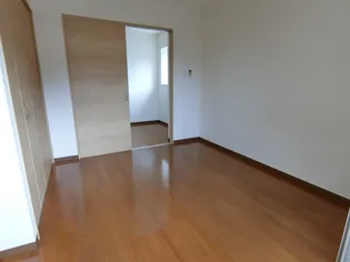 TS GRANDE清武【1階】の居間