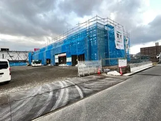 ピースフル【2階】の外観